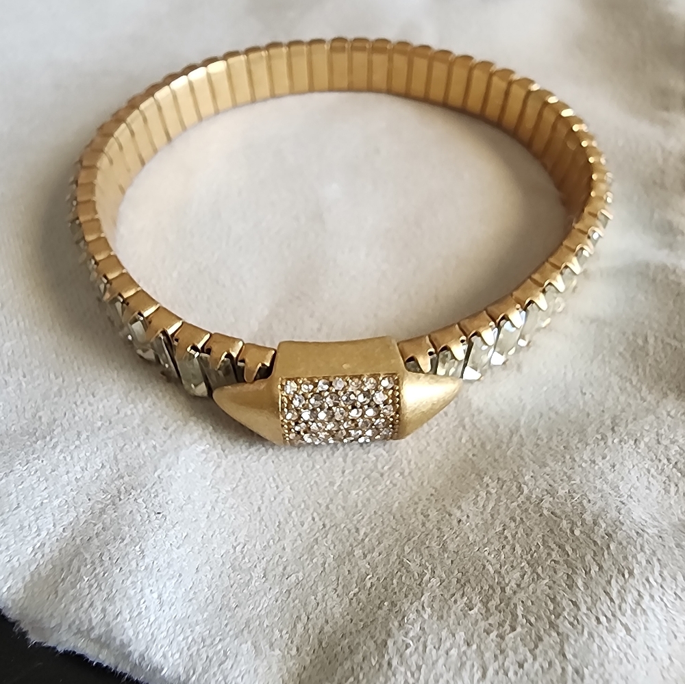 Stella & Dot Gold Charm Bracelet with Elegant Design